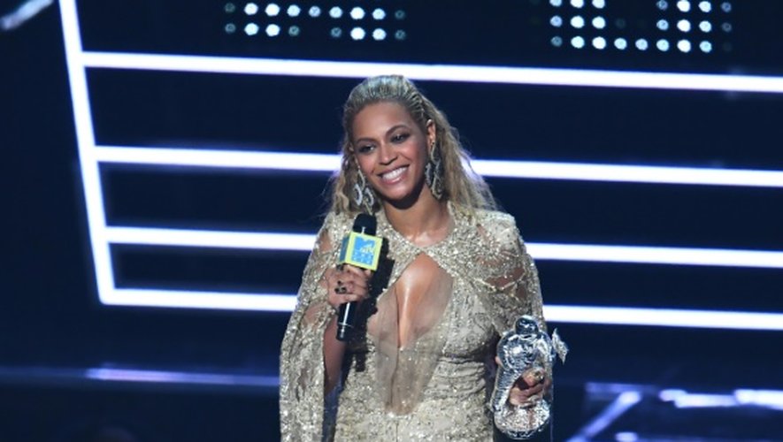 Beyoncé sur la scène des  des Vidéo Music Awards (VMA) le 28 août 2016 à Madison Square Garden à New York