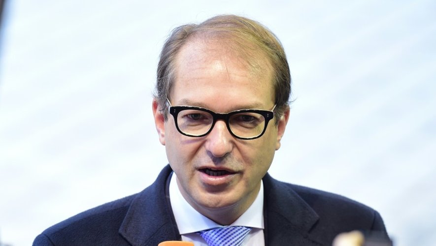 Le ministre allemand des Transports Alexander Dobrindt lors d'une conférence de presse le 8 octobre 2015 à Lxembourg