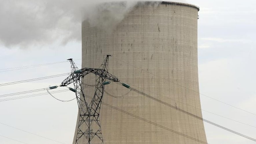 L'Assemblée nationale achève l'examen en première lecture du projet de loi sur la transition énergétique prévoyant de réduire à 50% la part du nucléaire