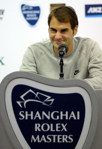 Roger Federer en conférence de presse après sa vicoire contre Novak Djokovic, en demi-finale du Masters 1000 de Shanghai, le 11 octobre 2014