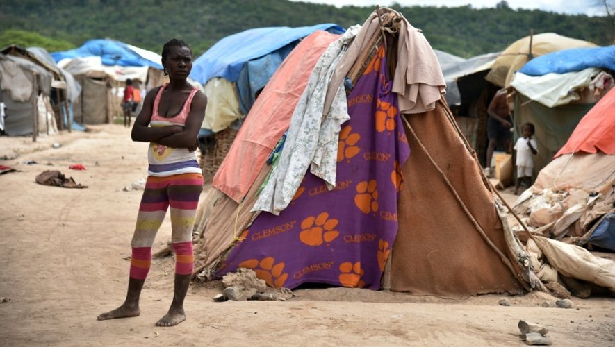 Le camp de Parc Cadeau 1, terrain désertique ou survivent 500 personnes à Anse-à-Pitres, dans le sud-est d'Haïti le 14 octobre 2015