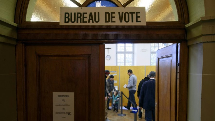 Un bureau de vote à Fribourg, le 18 octobre 2015