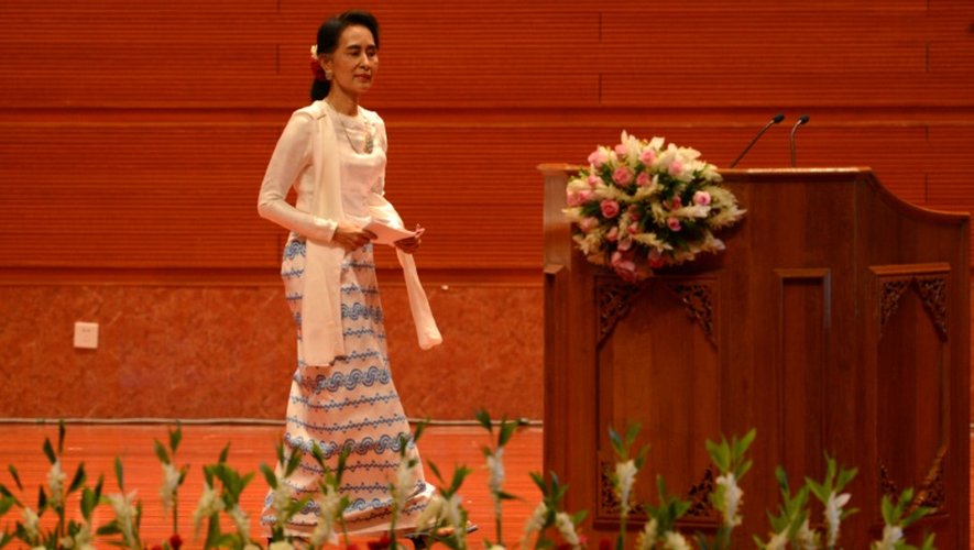 Aung San Suu Kyi ouvre une conférence de paix à Naypyidaw, le 31 août 2016