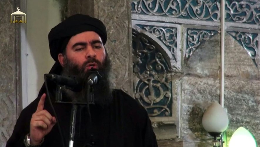 Le "calife" autoproclamé de l'Etat islamique, Abou Bakr al-Baghdadi, à Mossoul dans une vidéo diffusée le 5 juillet 2014