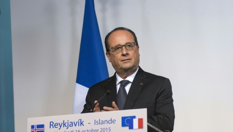 Le président français François Hollande à Reykjavik, le 16 octobre 2015