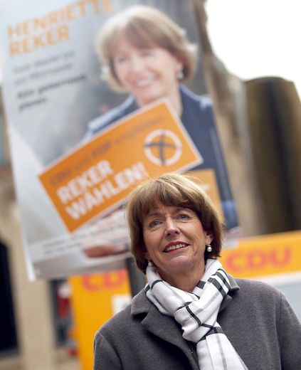 Henriette Reker en campagne, le 16 octobre 2015 à Cologne
