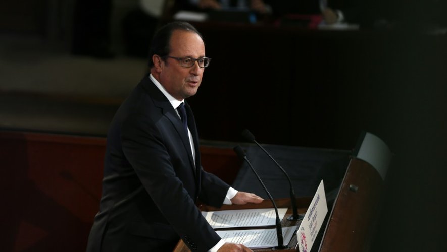 François Hollande s'exprime à la conférence sociale à Paris le 19 octobre 2015
