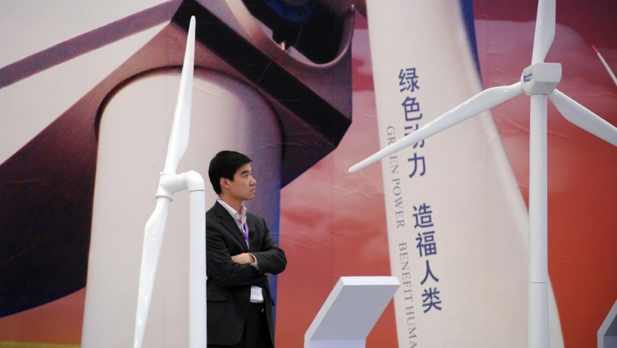 Au salon international de l'énergie éolienne à Shanghai, le 27 avril 2012. Près de la moitié des capacités mondiales installées dans l'éolien en 2015 l'ont été en Chine