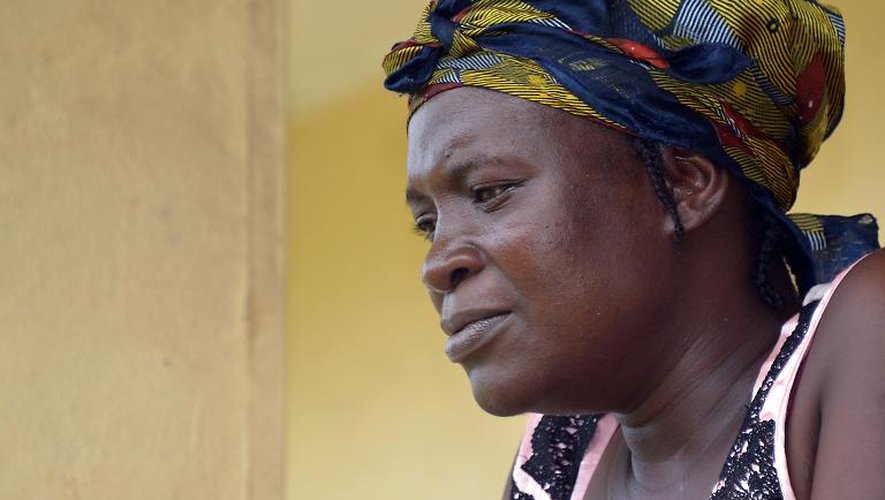 Survivante de l'épidémie Ebola après 21 jours de quarantaine à Robertsport, au Liberia  le 1er octobre  2014, Oumou Fahnbuleh, a perdu ses parents et son mari