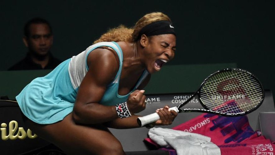 L'Américaine Serena Williams, N.1 mondiale, en ouverture du Masters contre la Serbe Ana Ivanovic, le 20 octobre 2014 à Singapour