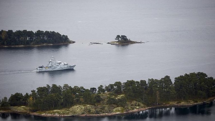 Une corvette suédoise patrouille dans l'archipel de Stockholm, le 19 octobre 2014