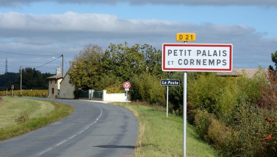 L'entrée du village Petit-Palais-et-Cornemps, dans le sud-ouest de la France, le 23 octobre 2015