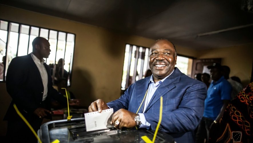Le président gabonais sortant Ali Bongo vote le 27 août 2016 à Libreville