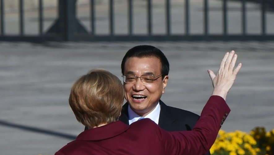 Angela Merkel accueillie par  Li Keqiang à son arrivée le 29 octobre 2015 à Pékin