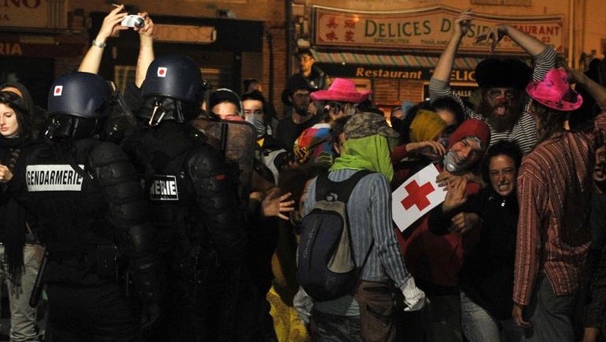 Affrontements entre forces de l'ordre et manifestants le 26 octobre 2014 à Gaillac
