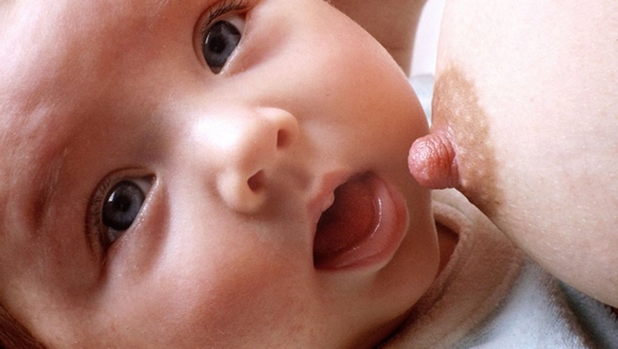 Selon l’étude Elfe, de plus en plus de Françaises allaitent leur enfant. ©Phovoir