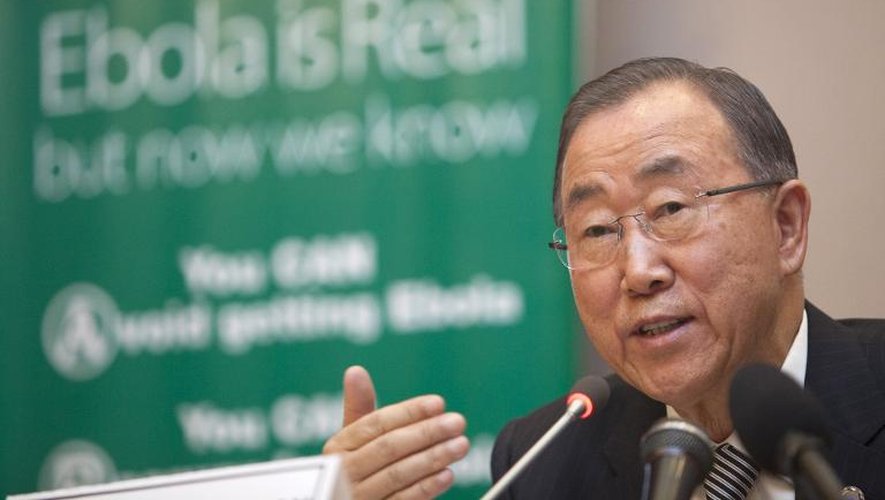 Le secrétaire général de l'ONU, Ban Ki-moon, lors d'une conférence de presse sur le virus Ebola, le 28 octobre 2014 à Addis Abeba