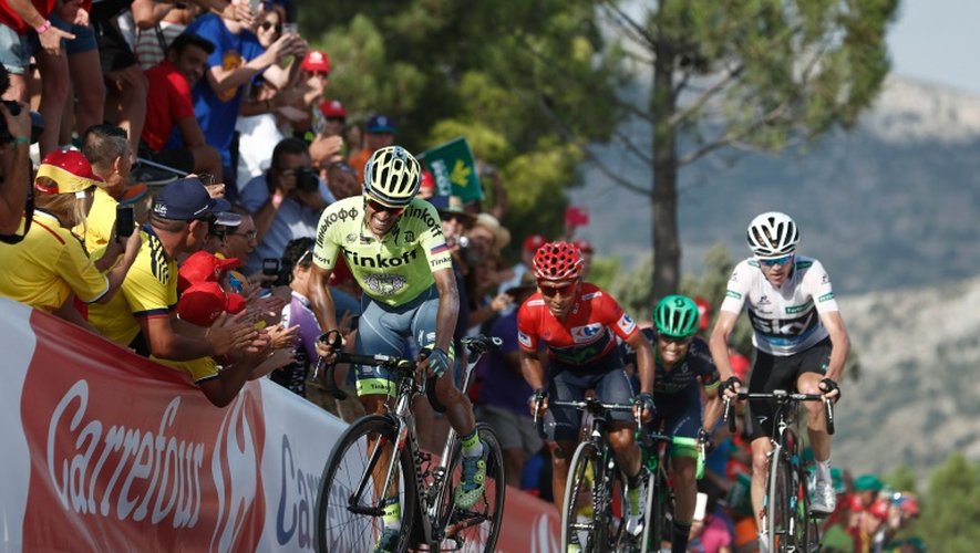 Alberto Contador, Nairo Quintana et Christopher Froome avant la ligne d'arrivée de le 17e étape de la Vuelta 2016