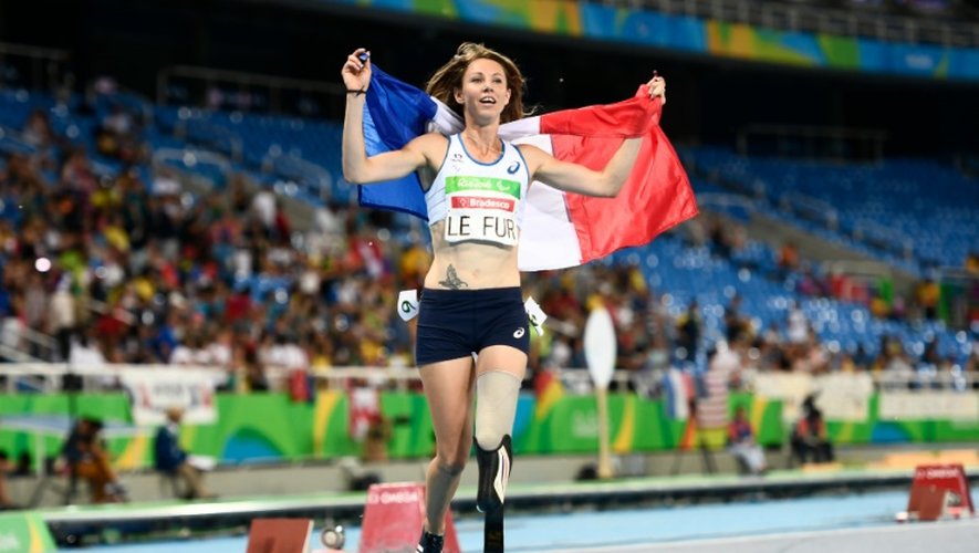 La Française Marie-Amélie Le Fur obtient sa troisième médaille d'or aux Jeux paralympiques, sur 400m, le 12 septembre 2016