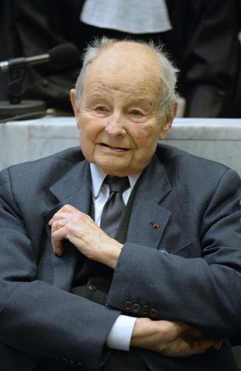 Jacques Servier, fondateur des Laboratoires Servier, qui fabriquait le Mediator, lors du procès au tribunal de Nanterre le 21 mai 2013