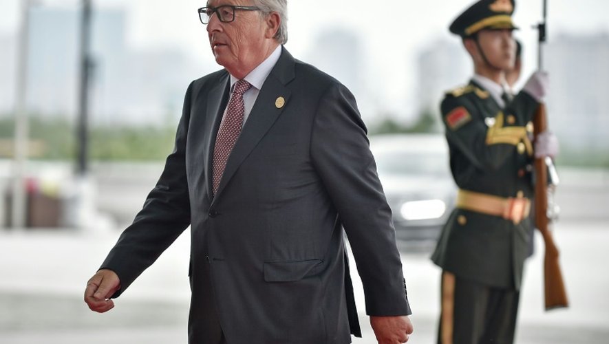 Le président de la Commission européenne, Jean-Claude Juncker, à son arrivée à Hangzhou (Chine) pour assister au sommet du G20 le 4 septembre 2016
