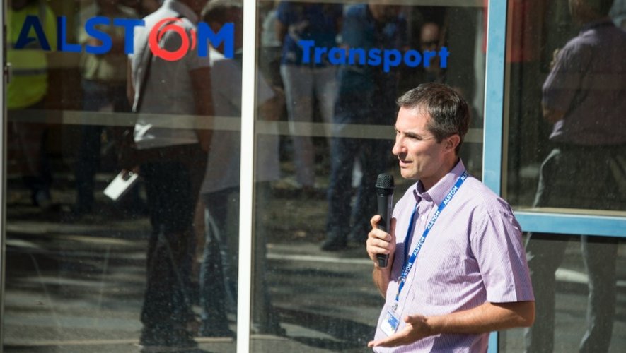 Le directeur de l'usine d'Alstom de Belfort, Alain Courau, s'adresse aux employés réunis en assemblée générale le 13 septembre 2016