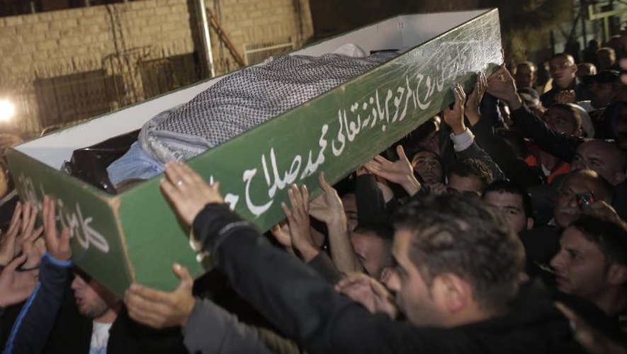 Les funérailles du Palestinien Muataz Hijazi, auteur présumé de la tentative d'assassinat contre le militant d'extrême-droite israélien Yehuda Glick, le 31 octobre 2014 à Jérusalem-est