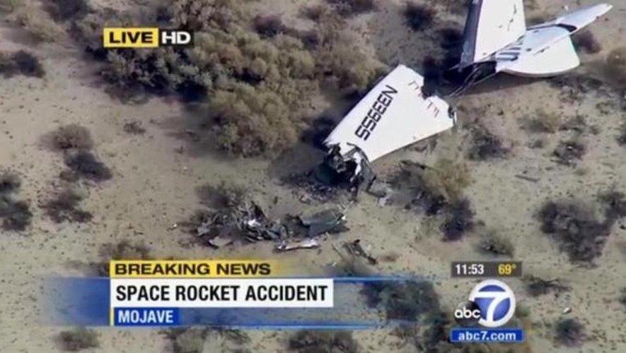 Image de KABC News à Los Angeles montrant les débris du vaisseau de Virgin Galactic SpaceShipTwo, le 31 octobre 2014