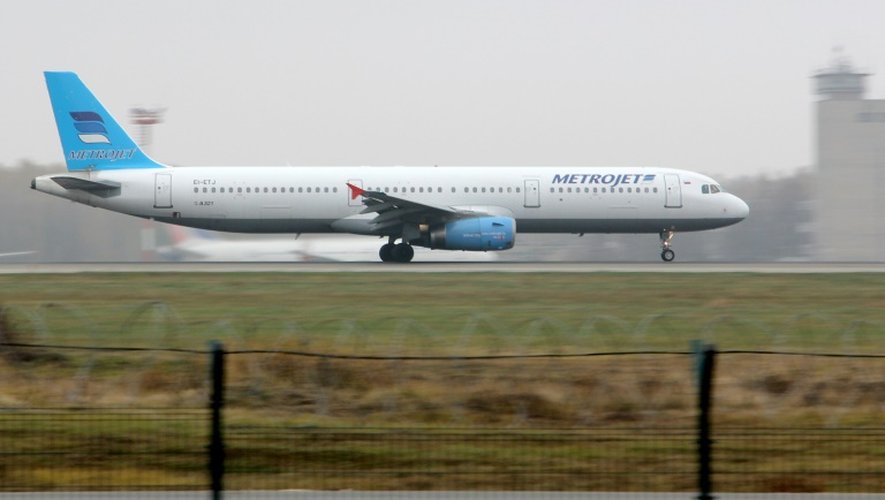 Un Airbus 321 russe de la compagnie Kogalymavia (Metrojet) atterrit à l'aéroport Domodedovo à Moscou, le 25 octobre 2015