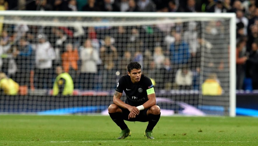 La déception du capitaine du PSG Thiago Silva, après le match perdu contre le Real, le 3 novembre 2015 à Bernabeu