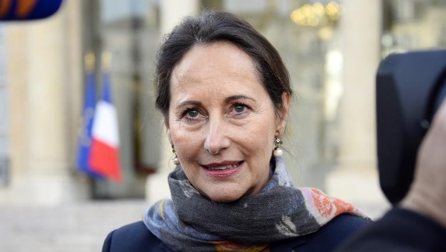 Ségolène Royal à l'issue du Conseil des ministres le 29 octobre 2014 dans la cour de l'Elysée à Paris
