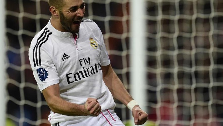 La joie du Français Karim Benzema après avoir ouvert le score pour le Real Madrid face à Liverpool en Ligue des champions, le 4 novembre 2014 à Bernabeu