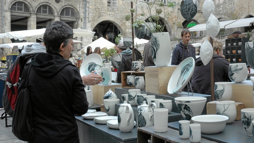 A Villefranche-de-Rouergue, se déroulent la Biennale de céramique.