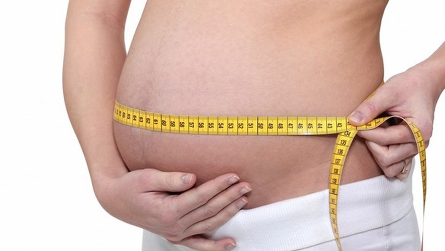 Grossesse : l’obésité pèse sur Bébé