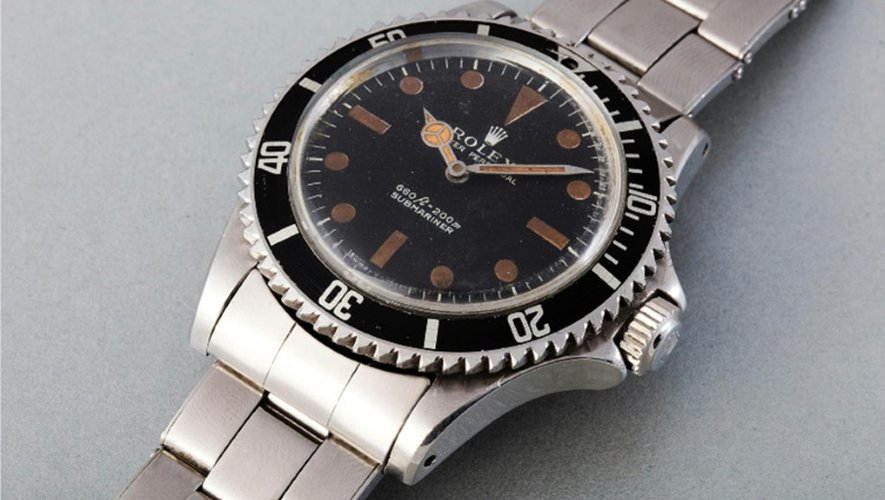 La montre Rolex Submariner portée par Roger Moore dans le film de James Bond "Live and Let Die" vendue aux enchères à Genève par la maison Phillips le 9 novembre 2015