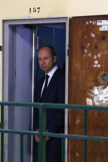 Le ministre de la Justice Jean-Jacques Urvoas à la prison de Fresnes le 20 septembre 2016