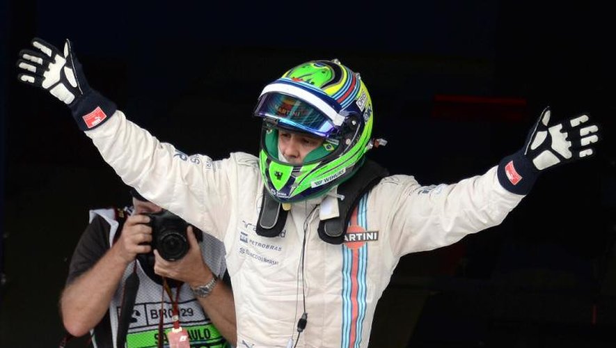 Le pilote Allemand Nico Rosberg (Mercedes) après avoir remporté le Grand Prix du Brésil sur le circuit d'Interlagos le 9 novembre 2014