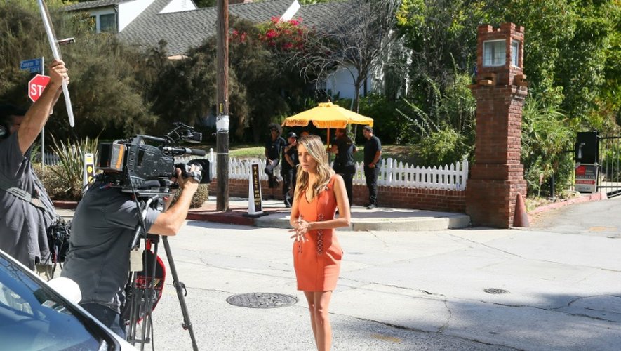 Les médias ont afflué dans les alentours de la maison de Brad Pitt et Angelina Jolie, le 20 septembre 2016 à Los Feliz, en Californie