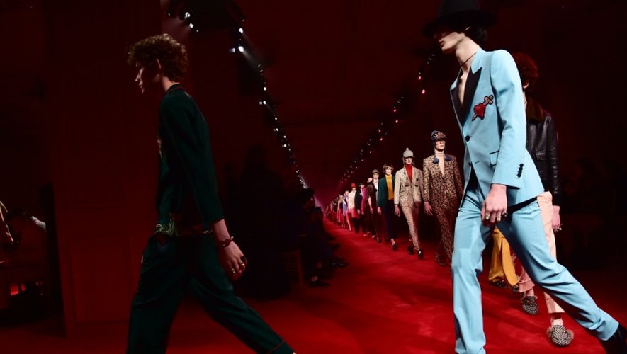 Défilé Gucci lors de la Fashion Week le 18 janvier 2016 à Milan