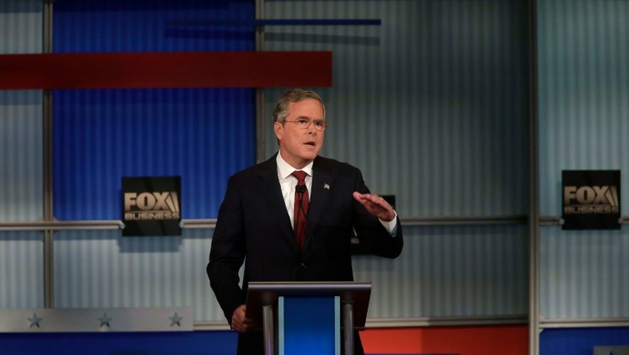 Le candidat à l'investiture  républicain Jeb Bush lors d'un débat débat public à Milwaukee (Wisconsin), le 10 novembre 2015