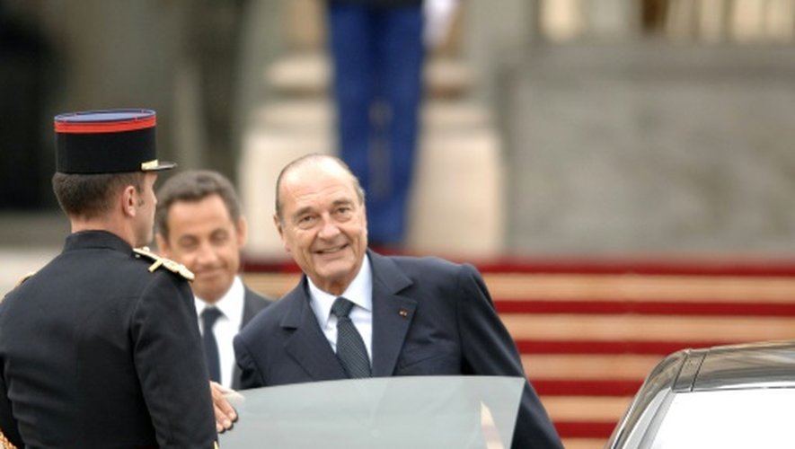 Jacques Chirac quitte le palais de l'Elysée, le 16 mai 2007, à Paris