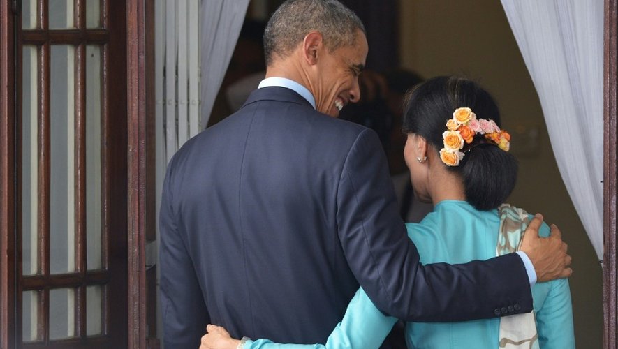 Barack Obama et Aung San Suu Kyi à l'issue d'une conférence de presse commune le 14 novembre 2014 à Rangoun