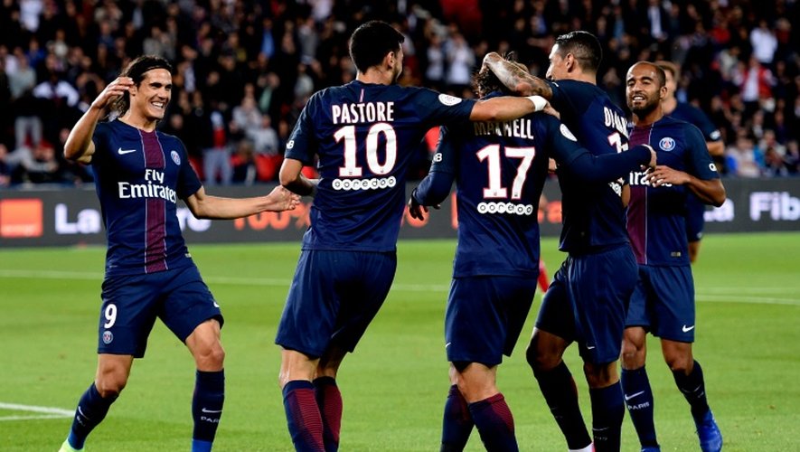 La joie des Parisiens après leur premier but contre Dijon, le 20 septembre 2016, au Parc des Princes