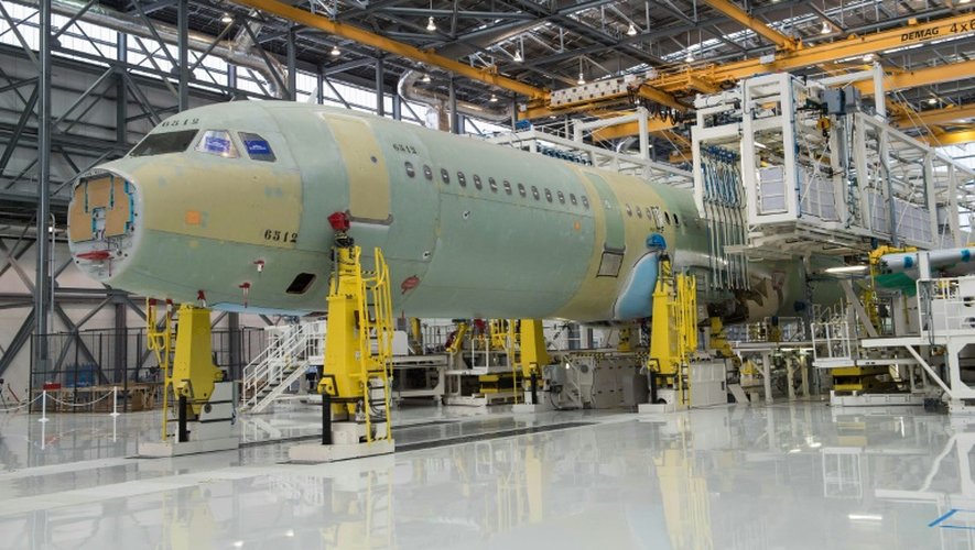 Un A321 en construction dans la première usine Airbus aux Etats-Unis, le 13 septembre 2015 à Mobile, en Alabama