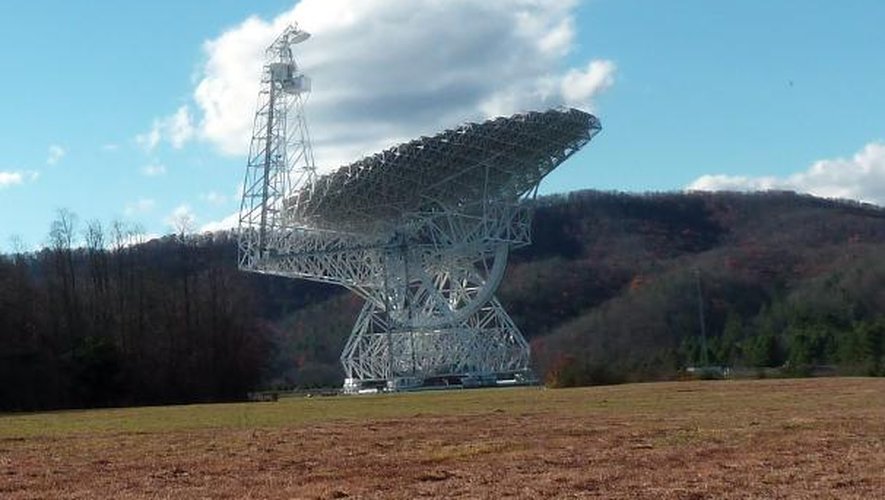 Le radiotélescope de Green Bank en Virginie-Occidentale, le 29 octobre 2014 qui traque les ondes les plus sensibles et permet une zone de silence radio