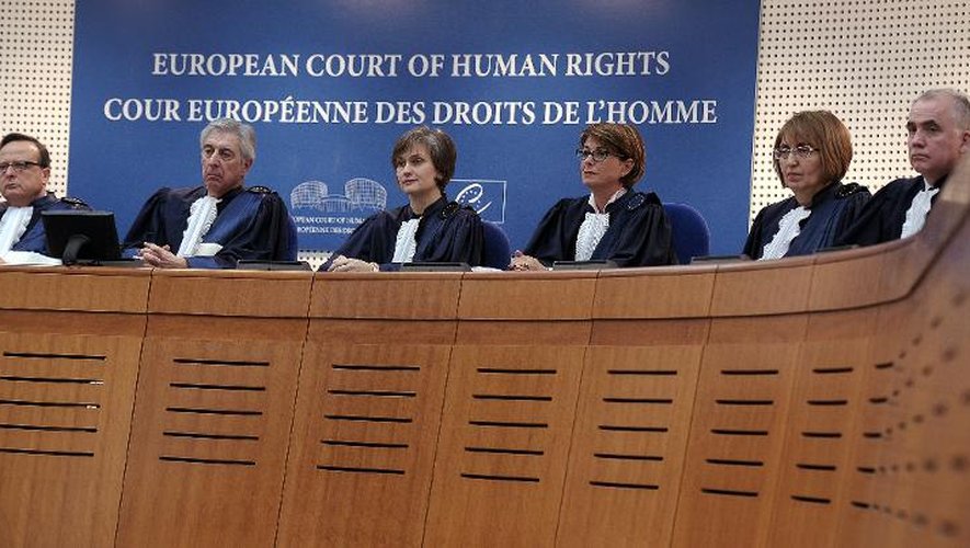 Les juges de la Cour européenne des Droits de l'Homme lors d'une audience le 25 septembre 2013