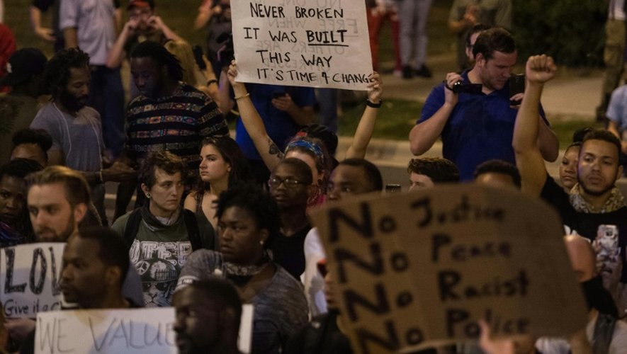 Manifestations le 23 septembre 2016 à Charlotte consécutives à l'homicide d'un Noir par la police