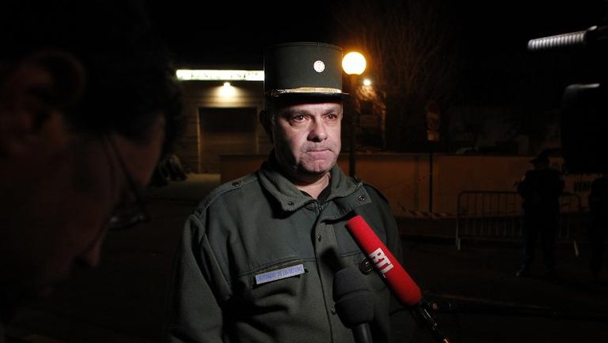 Le lieutenant Robert Picaud face à la presse le 13 novembre 2014 à Montevrain