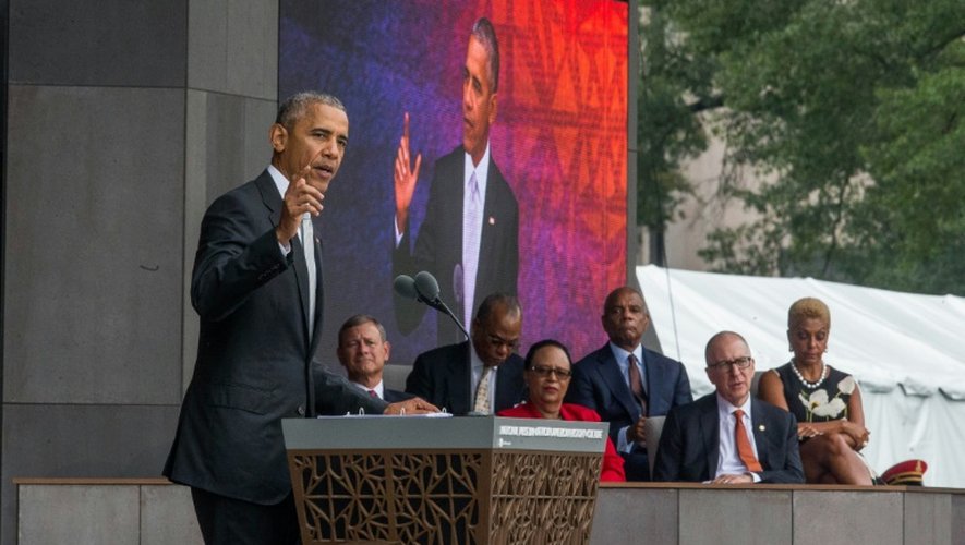 Barack Obama lors de l'inauguration du  musée de l'histoire afro-américaine le 24 septembre 2016 à Washington