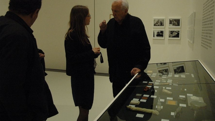 Rodez : Pierre Soulages visite l'expo "Dans l'atelier d'Aldo Crommenlynck"